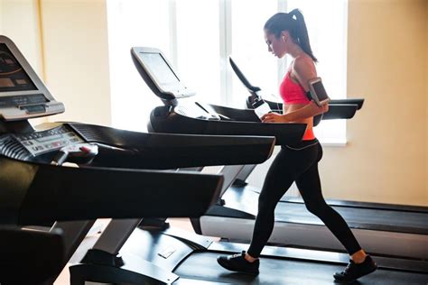 Maximizing Fitness: The Benefits and Best Practices of Using Exercise Bikes