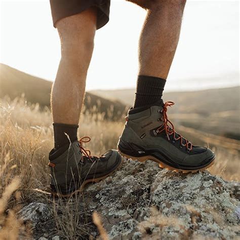 Top 10 Best Backpacking Shoes for 2024: Comfort, Durability, and Performance