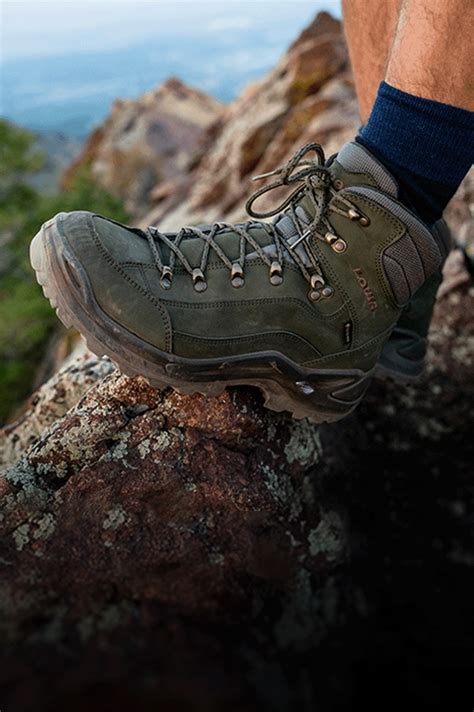 Top 10 Best Backpacking Shoes for 2024: Comfort, Durability, and Performance