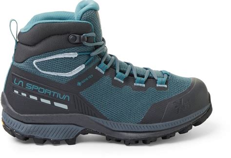 Top Rated Hiking Shoes: An In-Depth Analysis of the Best Footwear for Every Trail